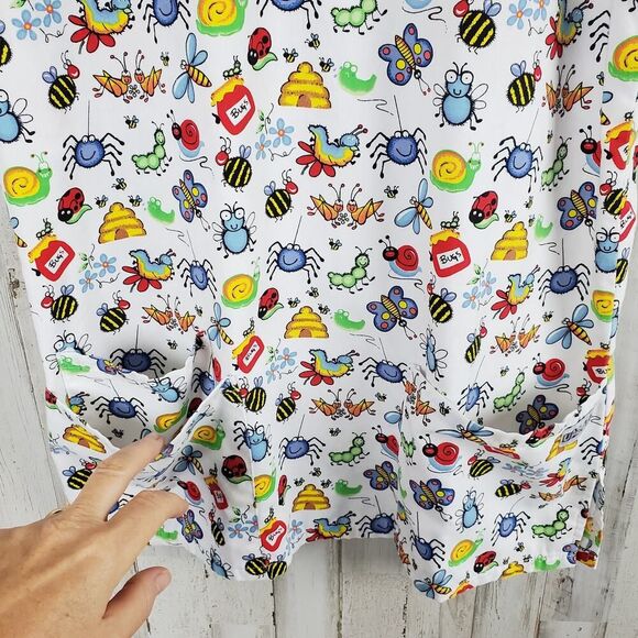 Uniform Advantage Scrub Top Bugs World Print Size XS - Picture 5 of 8